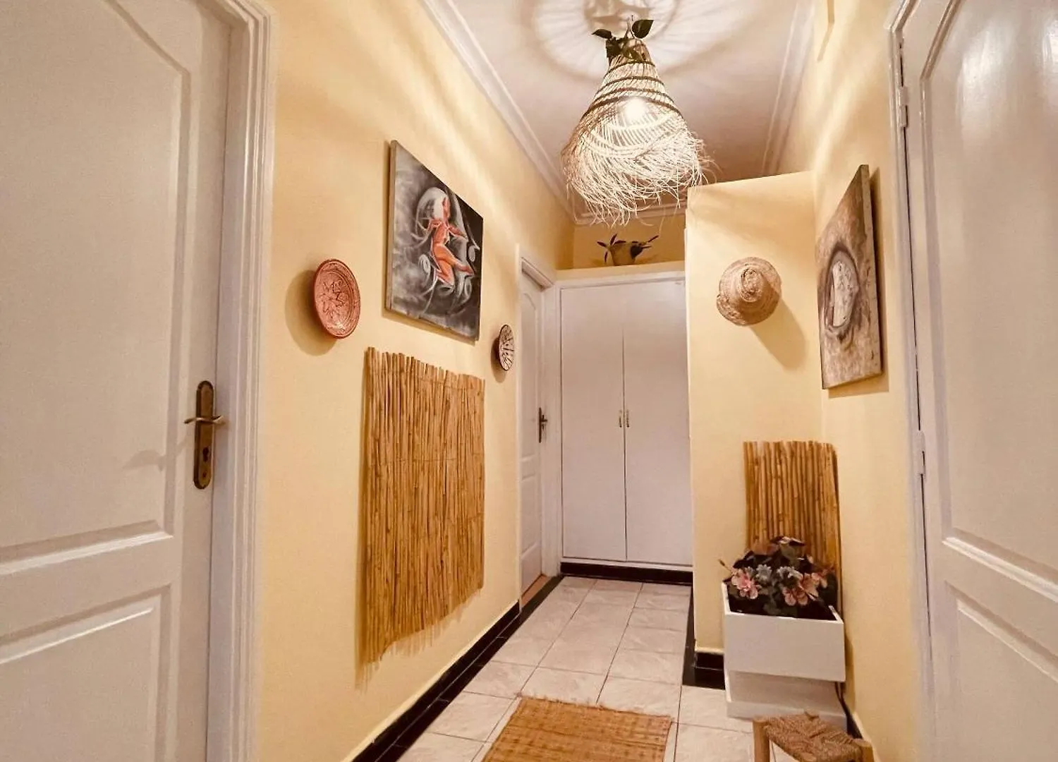 Magnificent Studio For Two In The Center Of Casablanca Apartment